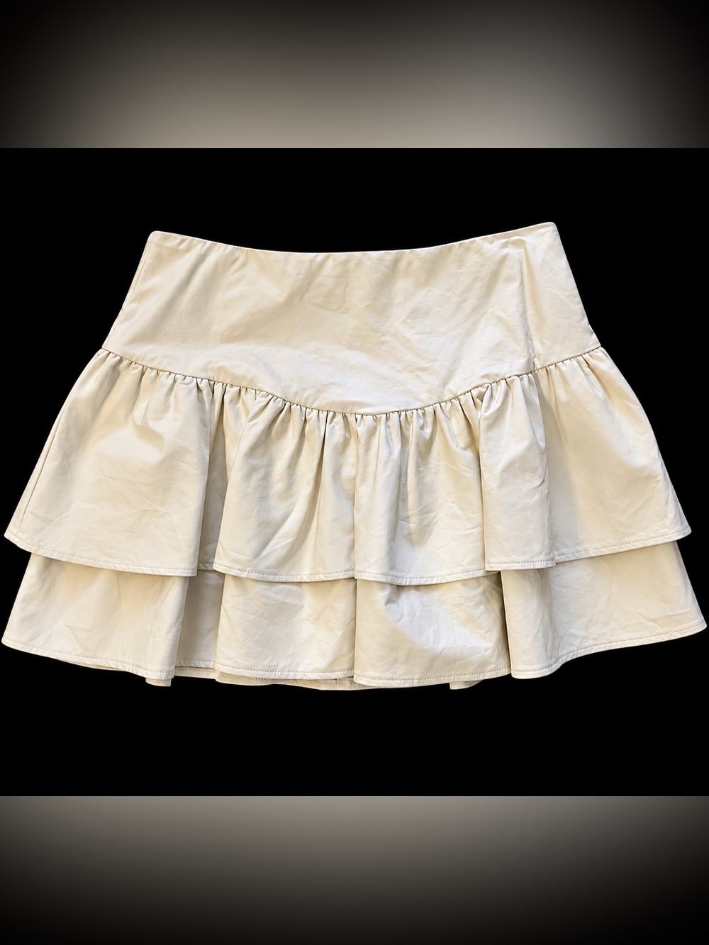 TCEC Cream faux leather Ruffled Tier Mini Skort size L